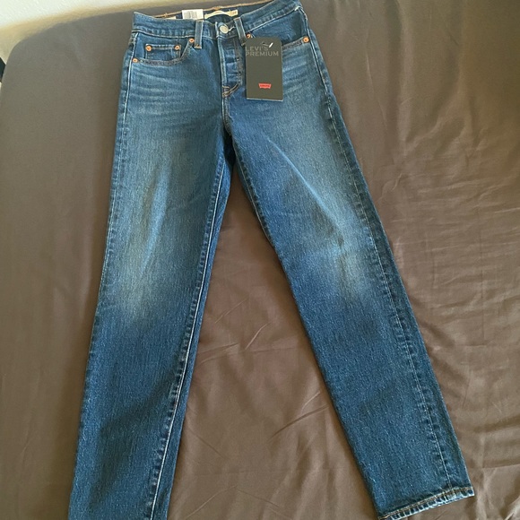Levi’s Wedgie Jeans - Picture 5 of 7